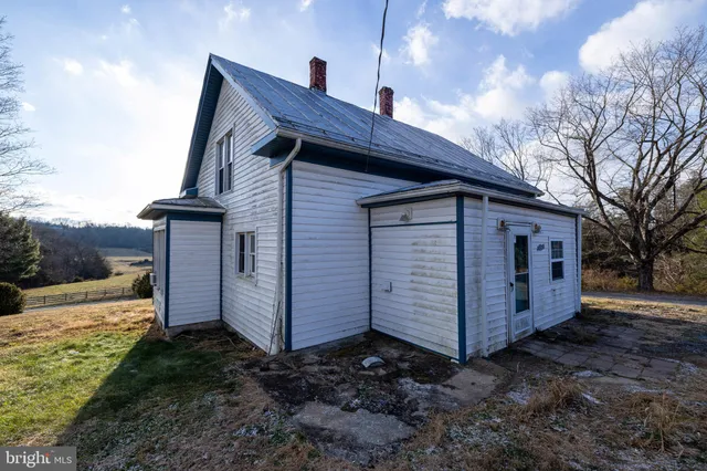 $210,000 | 10997 Senedo Road, Mount Jackson, VA 22842