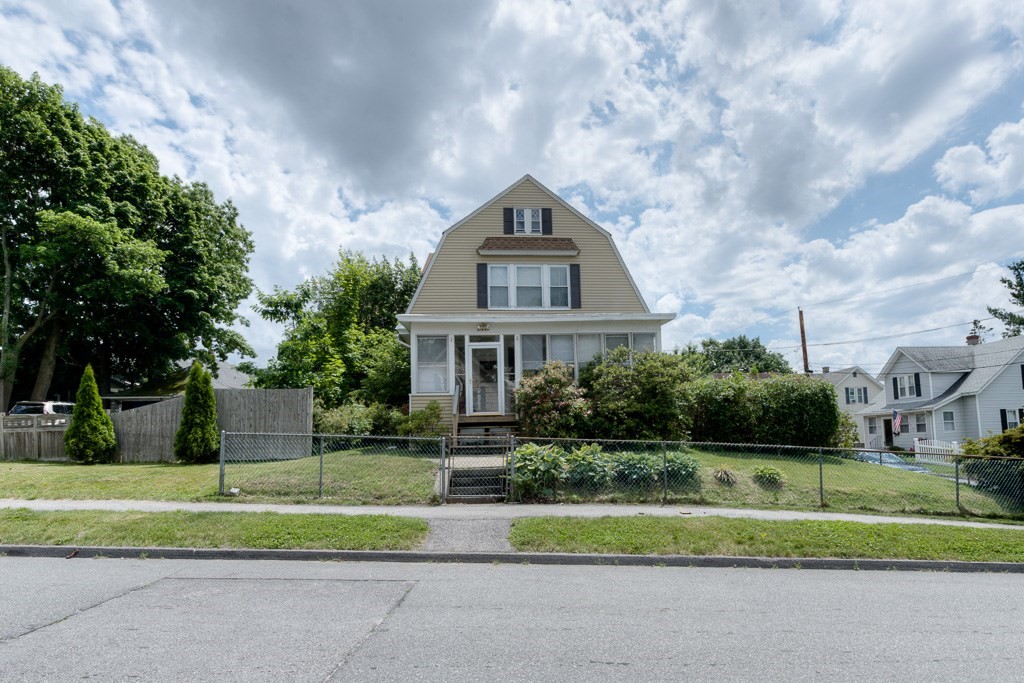 45 Scrimgeour Road Worcester, MA 01606 - Photo 3 of 42 Gallery Image 3
