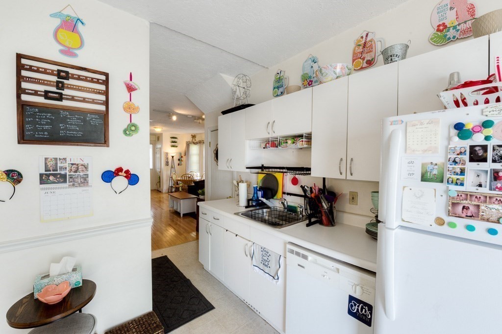 45 Scrimgeour Road Worcester, MA 01606 - Photo 8 of 42 Gallery Image 8