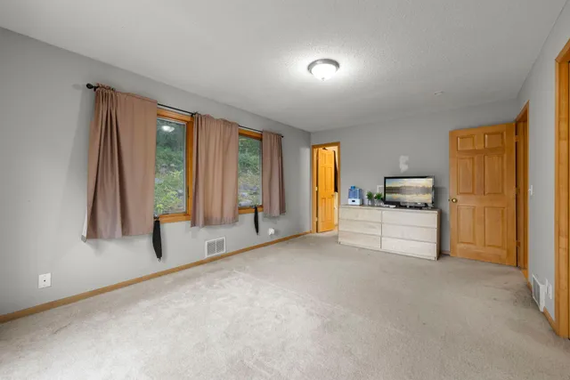 $425,000 | 101 Hidden Meadow Court, Apple Valley, MN 55124