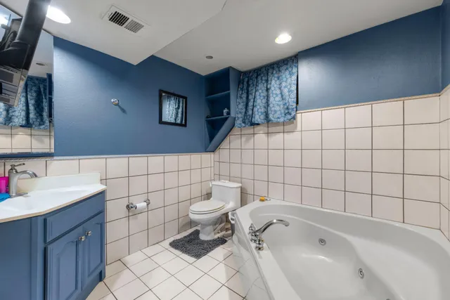 $425,000 | 101 Hidden Meadow Court, Apple Valley, MN 55124