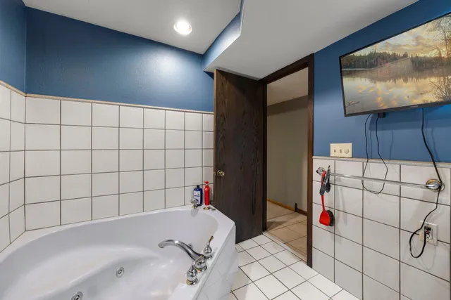 $425,000 | 101 Hidden Meadow Court, Apple Valley, MN 55124