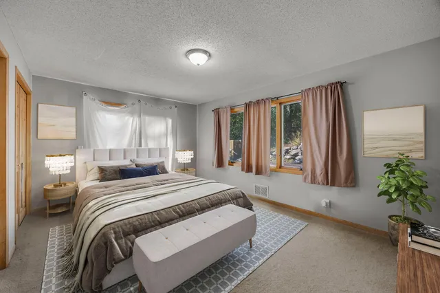 $425,000 | 101 Hidden Meadow Court, Apple Valley, MN 55124