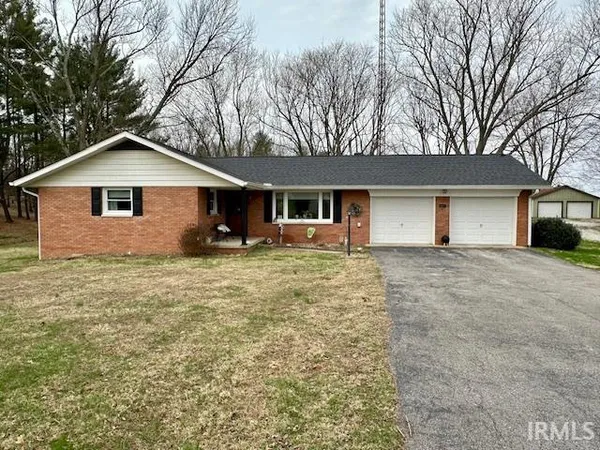 $399,900 | 4215 Old State Road, Bedford, IN 47421