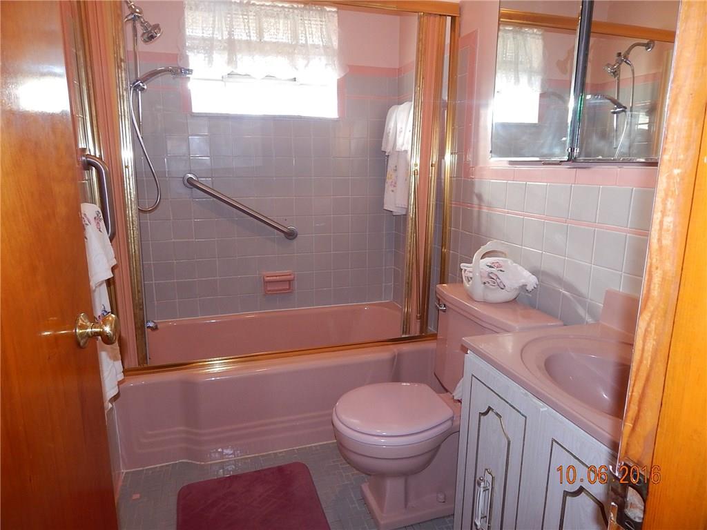 1410 Evelyn Road Baldwin, PA 15227 - Photo 11 of 23 Gallery Image 11