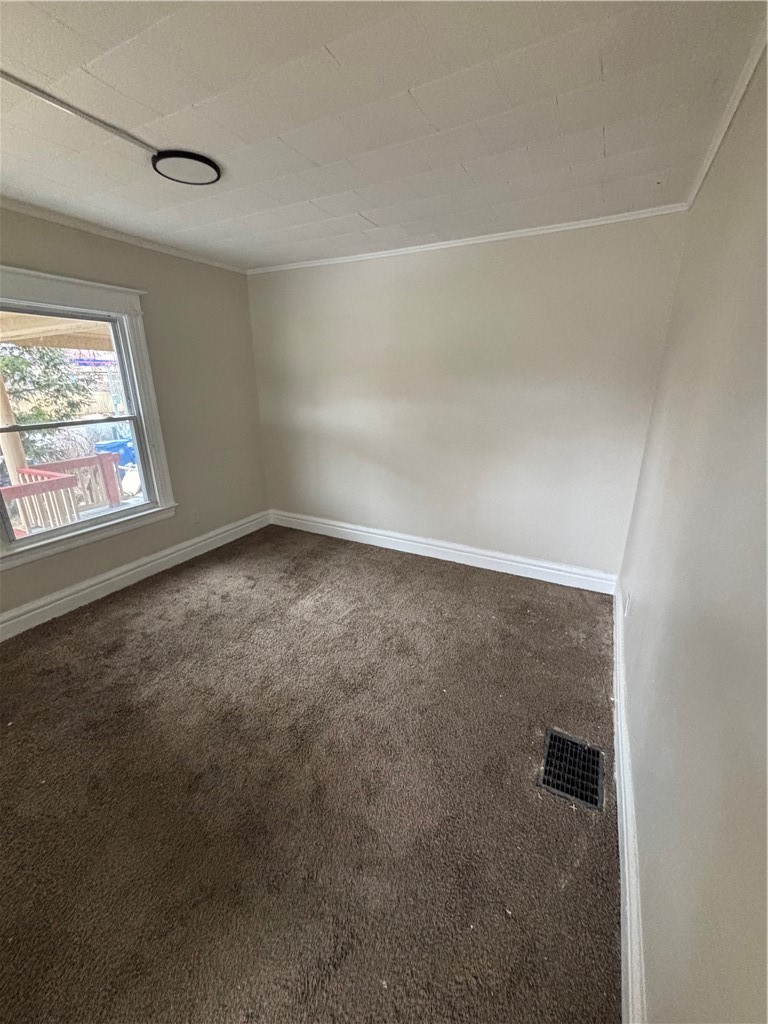 18 Kenilworth Terrace Rochester, NY 14605 - Photo 6 of 9