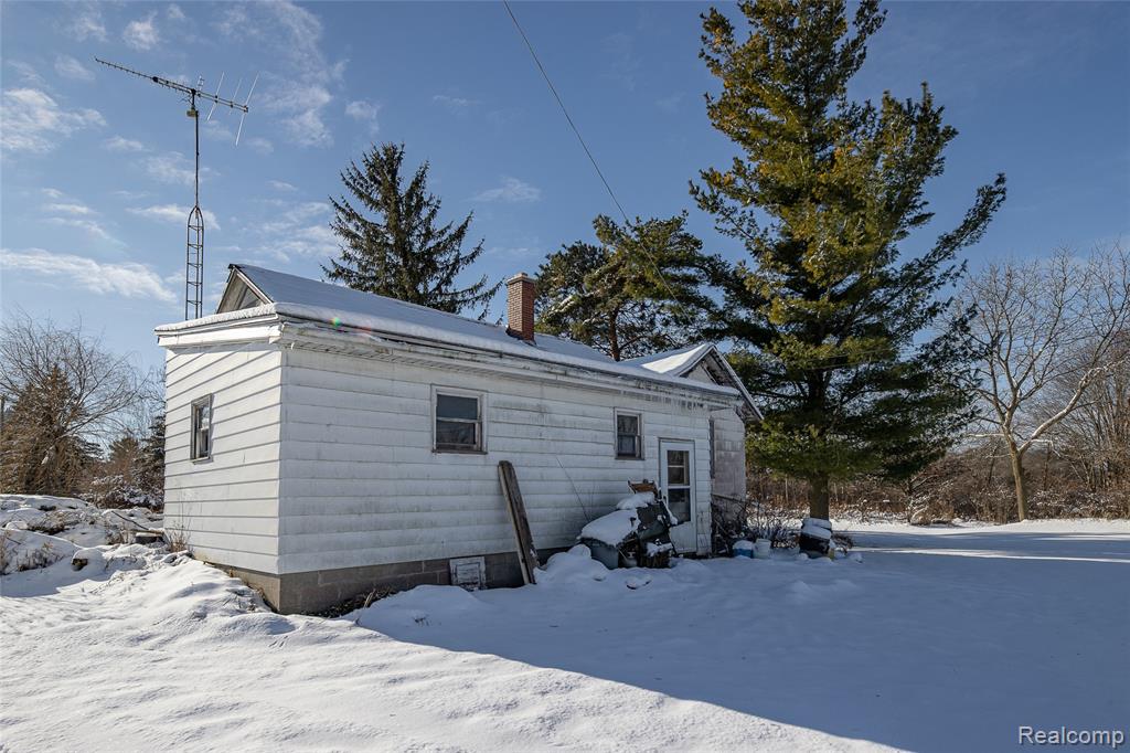 4476 Merwin Road Lapeer, MI 48446 - Photo 3 of 41
