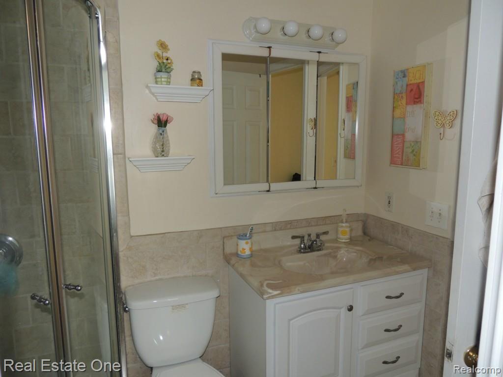 1848 June Avenue Rochester Hills, MI 48309 - Photo 24 of 28