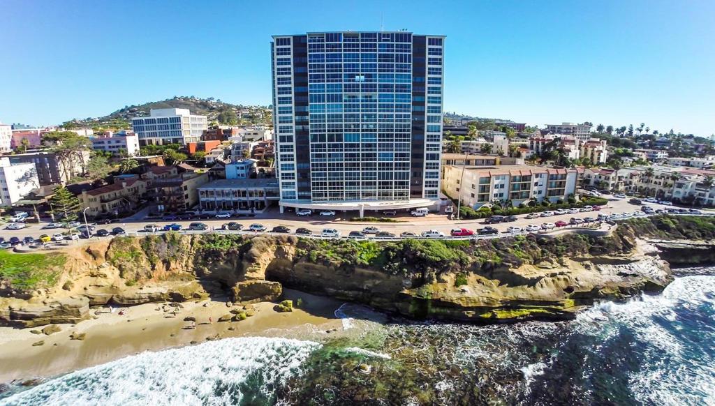939 Coast Boulevard La Jolla, CA 92037 - Photo 36 of 36 a view of a city with tall buildings