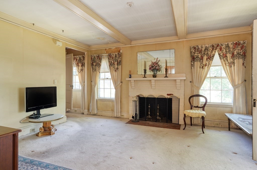 95 Payson Road Belmont, MA 02478 - Photo 8 of 25 Gallery Image 8