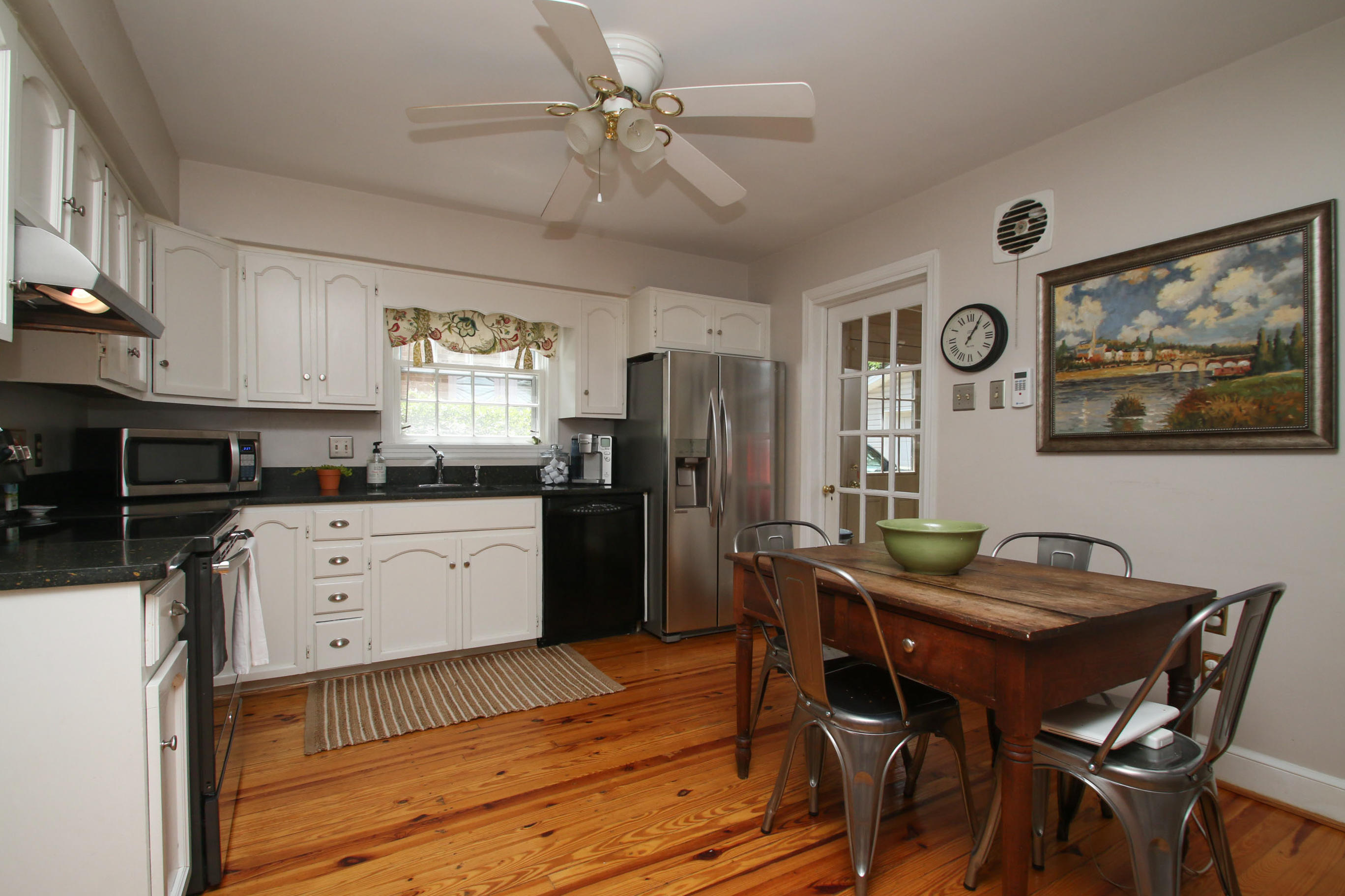 1839 Mt Vernon Road Southwest Roanoke, VA 24015 - Photo 12 of 36 img_4707