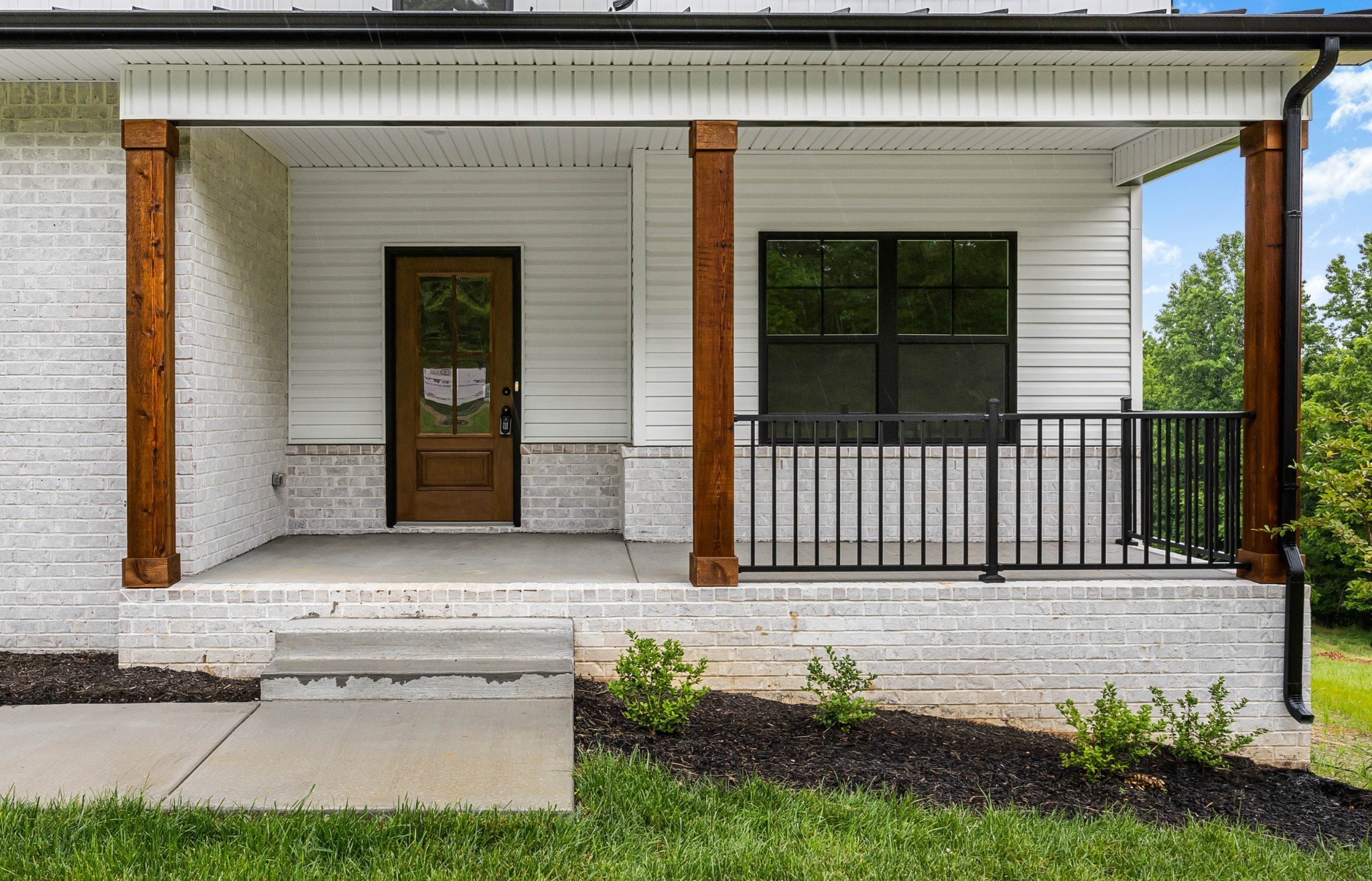 983 Palmyra Road Clarksville, TN 37040 - Photo 6 of 43 Gallery Image 6