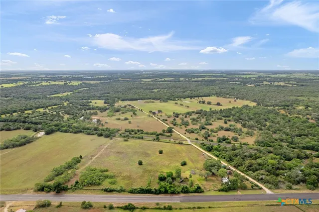 $374,000 | 10843 Highway 90, Harwood, TX 78632