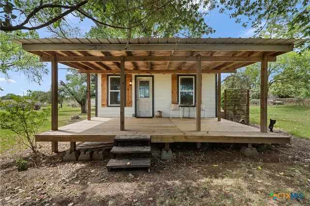 $374,000 | 10843 Highway 90, Harwood, TX 78632