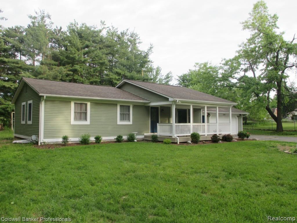3395 Farnsworth Road Lapeer, MI 48446 - Photo 4 of 63 Farnsworth 3395 042.jpg
