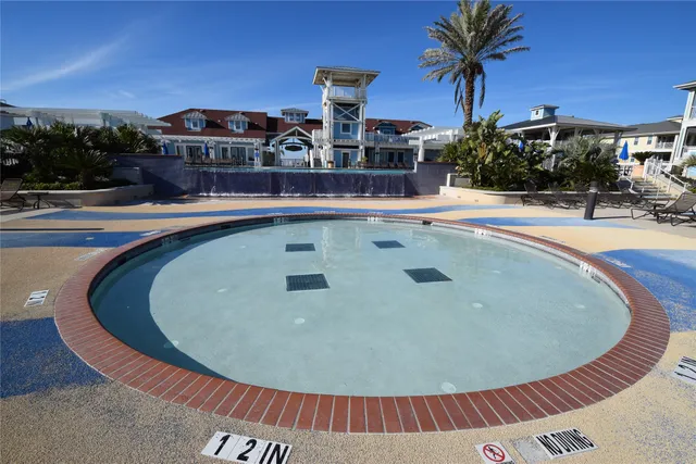 $405,000 | 26560 Baywater Drive, Unit 301, Galveston, TX 77554