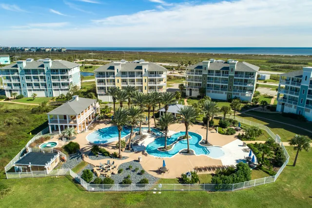 $405,000 | 26560 Baywater Drive, Unit 301, Galveston, TX 77554