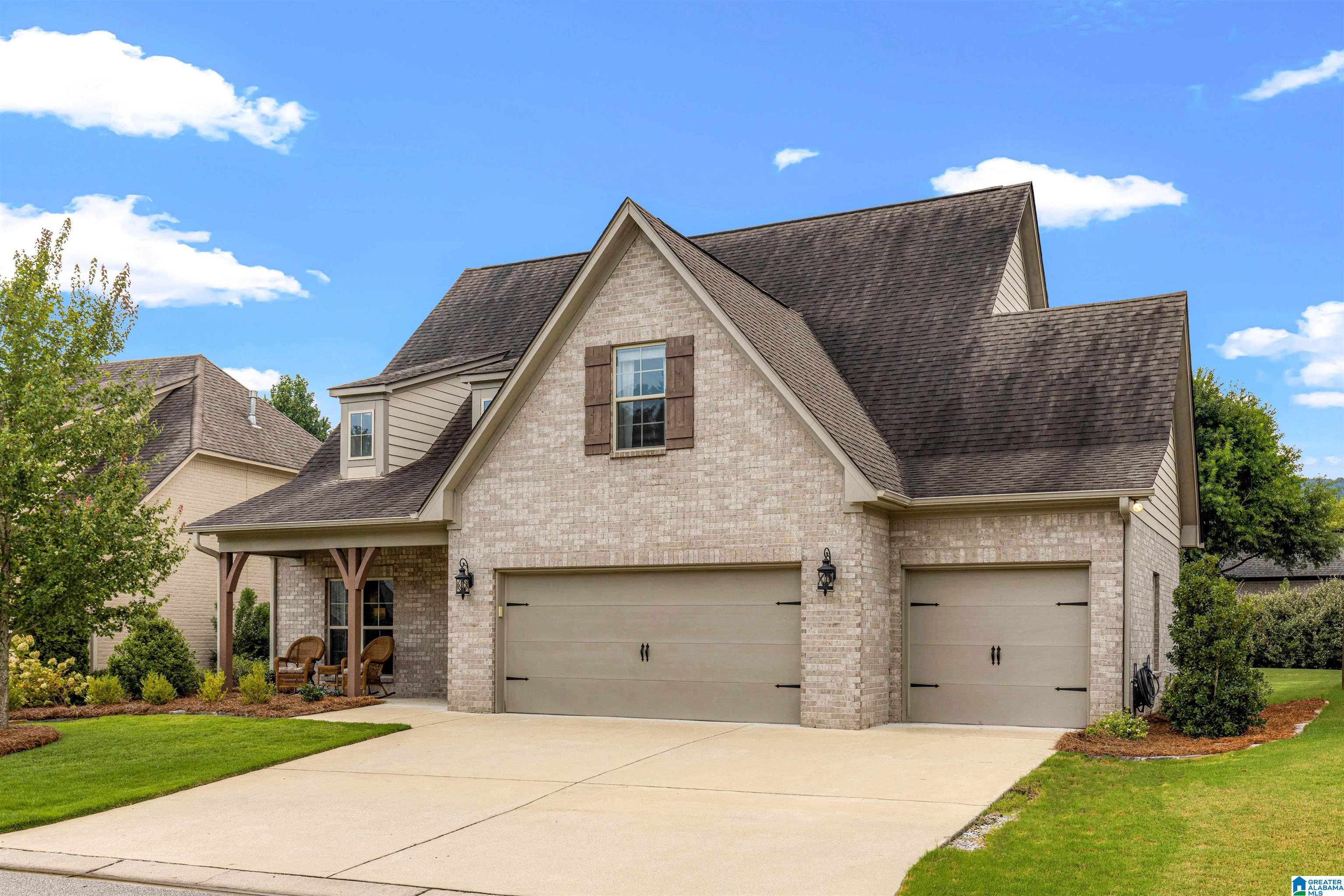 345 Strathaven Circle Pelham, AL 35124 - Photo 2 of 49