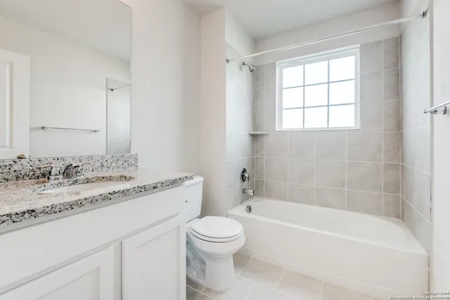 $2,585 | 29523 Copper Gate, Bulverde, TX 78163