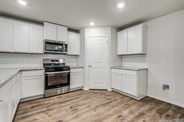 $2,585 | 29523 Copper Gate, Bulverde, TX 78163