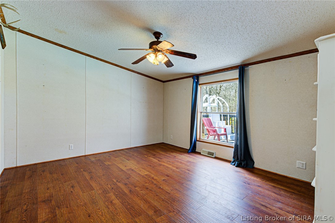 9084 East Blue River Road Pekin, IN 47165 - Photo 20 of 39