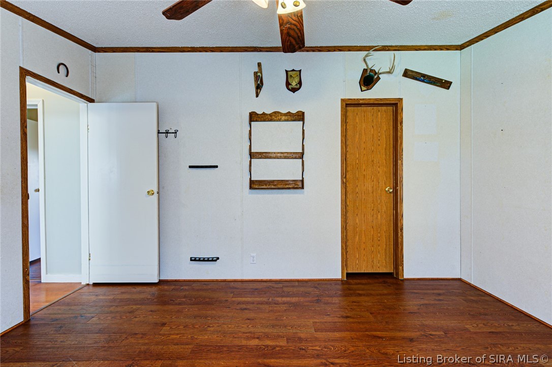 9084 East Blue River Road Pekin, IN 47165 - Photo 22 of 39