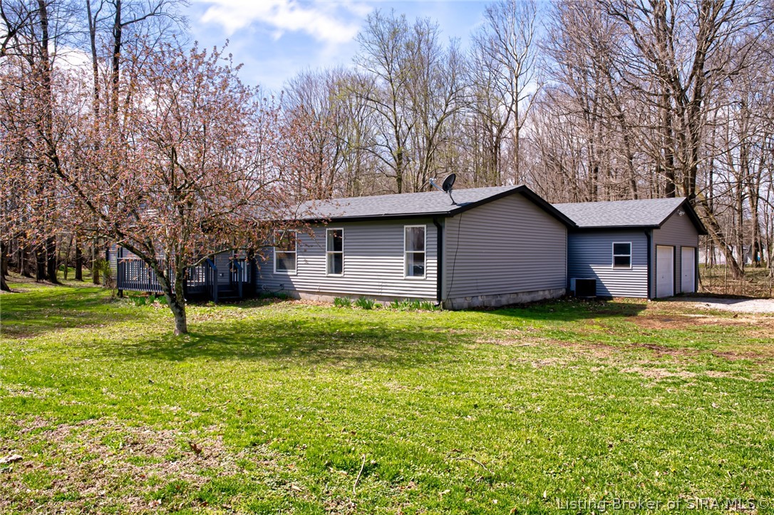 9084 East Blue River Road Pekin, IN 47165 - Photo 25 of 39
