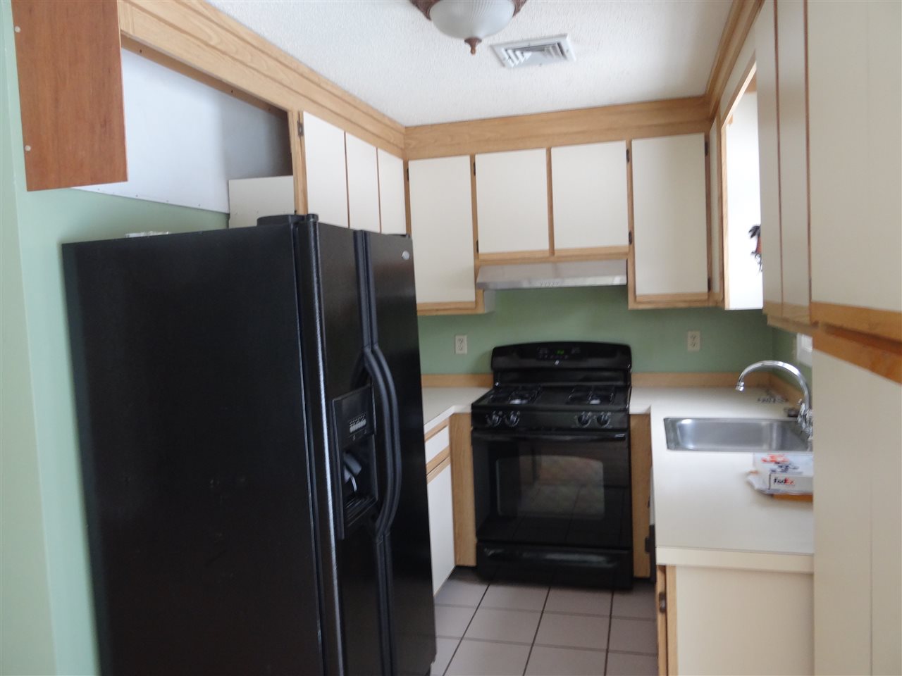 2 Mclure Lane Merrimack, NH 03054 - Photo 17 of 21 Gallery Image 17