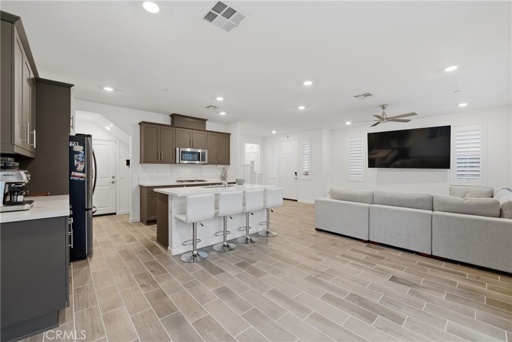 16281 Castello Lane, Unit 2 Fontana, CA 92336 - Photo 11 of 62