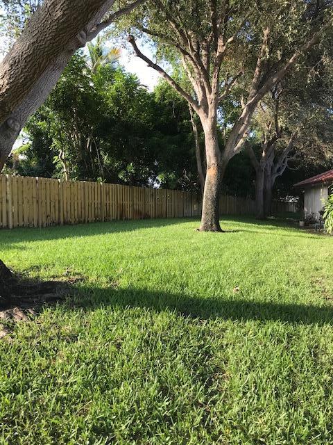 357 Knob Hill Boulevard Boca Raton, FL 33431 - Photo 20 of 26 back garden