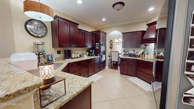 $567,000 | 4035 Garden Road, Southaven, MS 38672