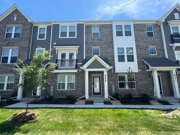 $3,500 | 6275 Sandbelt Drive, Lisle, IL 60532