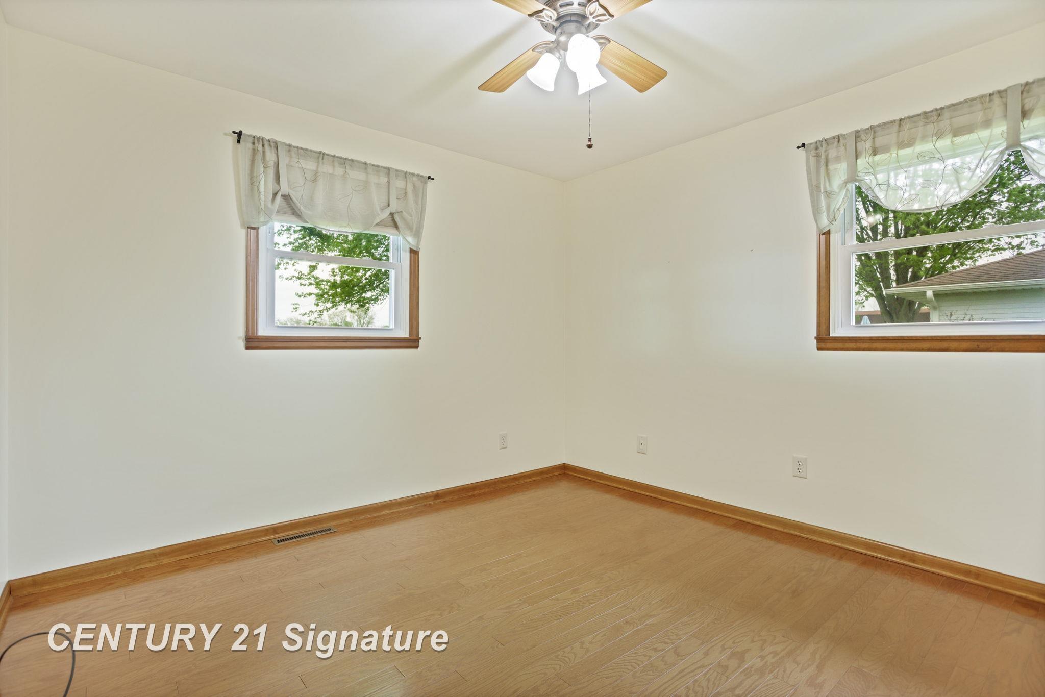 2177 Jarabec Road Saginaw, MI 48609 - Photo 22 of 57 50141508-292c5462-a54a-4902-8c51-e162dd8a41f2.JPG