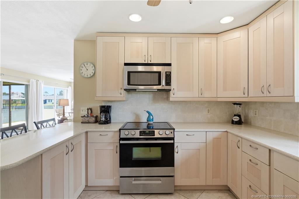 5757 Southeast Miles Grant Road Stuart, FL 34997 - Photo 16 of 55