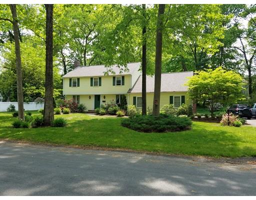 8 Stagecoach Road Hingham, MA 02043 - Photo 1 of 25 Gallery Image 1