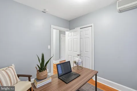 $380,000 | 5112 Connecticut Avenue Northwest, Unit 204, Washington, DC 20008