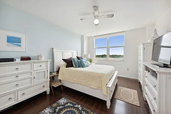 $2,200 | 100 Northeast 6th Street, Unit 506, Boynton Beach, FL 33435