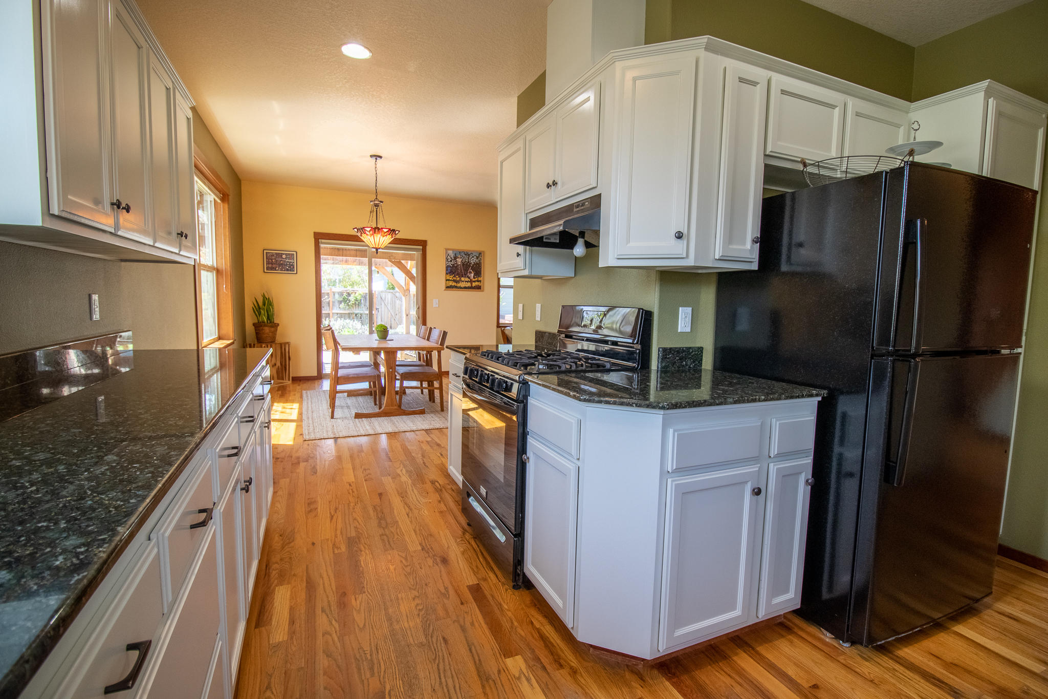 131 Graham Way Talent, OR 97540 - Photo 16 of 42 131 Graham-19
