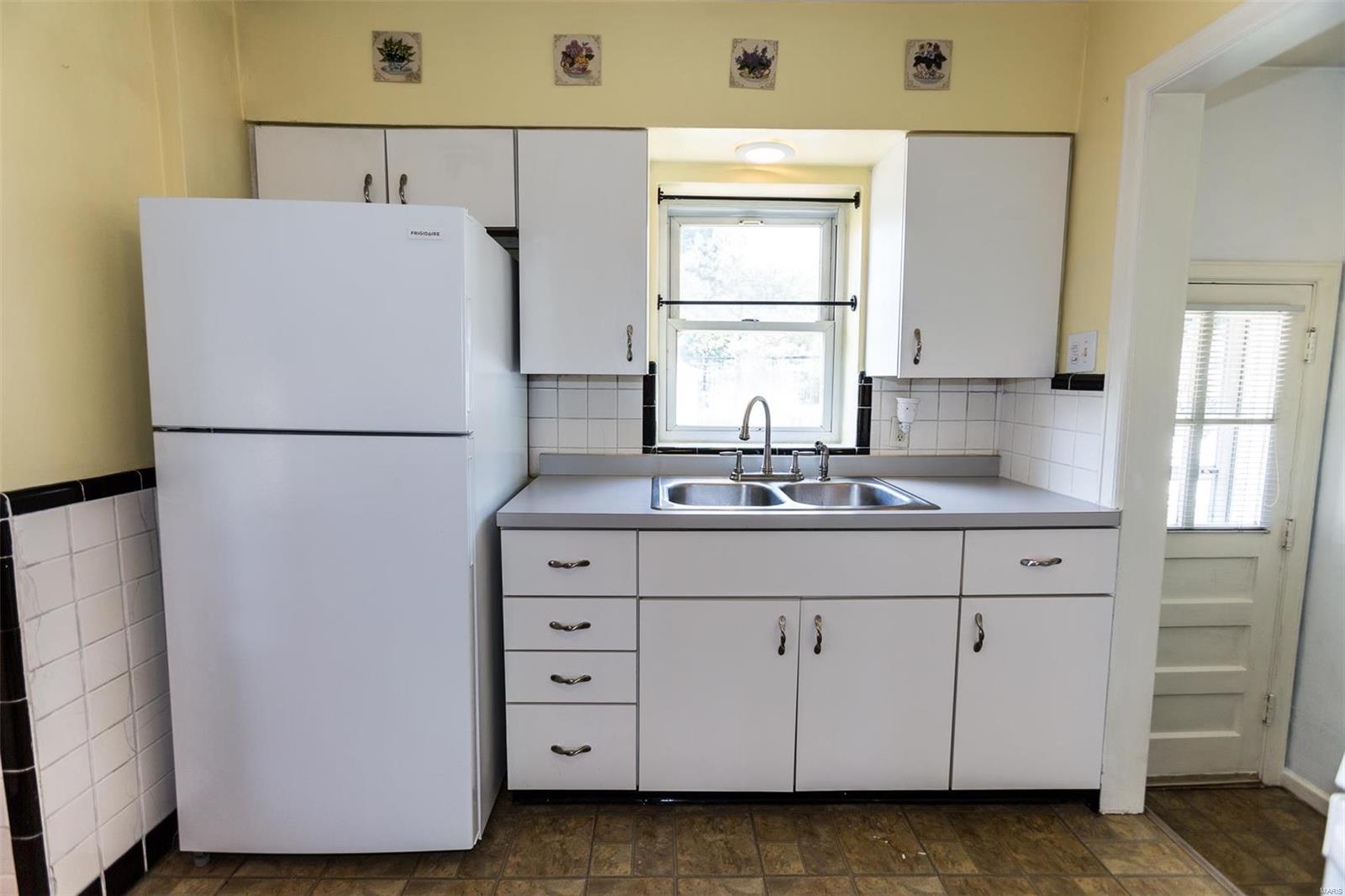 5822 Rhodes Avenue St. Louis, MO 63109 - Photo 10 of 24 Gallery Image 10
