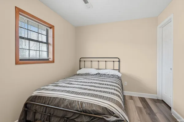 $229,000 | 1000 A West Morton Street, Oakland City, IN 47660