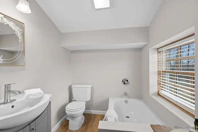 $248,000 | 1000 A West Morton Street, Oakland City, IN 47660