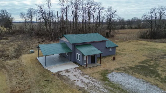 $248,000 | 1000 A West Morton Street, Oakland City, IN 47660