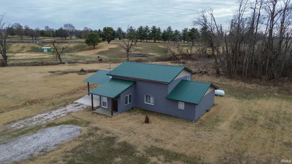 $229,000 | 1000 A West Morton Street, Oakland City, IN 47660