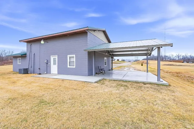 $248,000 | 1000 A West Morton Street, Oakland City, IN 47660