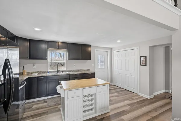 $229,000 | 1000 A West Morton Street, Oakland City, IN 47660