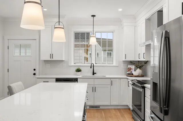 $675,000 | 67 Groton Road, Unit C, Nashua, NH 03062