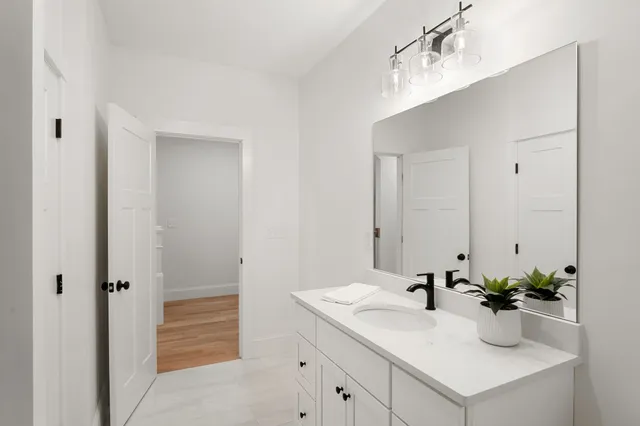 $675,000 | 67 Groton Road, Unit C, Nashua, NH 03062