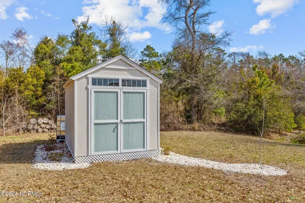 $3,650 | 113 Bogue Harbor Court, Newport, NC 28570