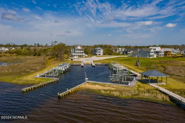 $3,650 | 113 Bogue Harbor Court, Newport, NC 28570