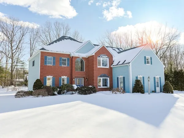 $1,050,000 | 9 Reagan Avenue, Franklin, MA 02038